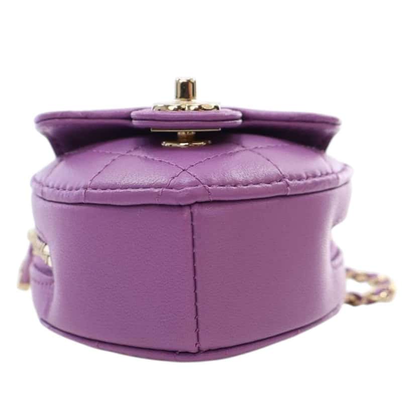 Chanel Lambskin CC in Love Heart Necklace Bag Purple Leather Good condition - Box View