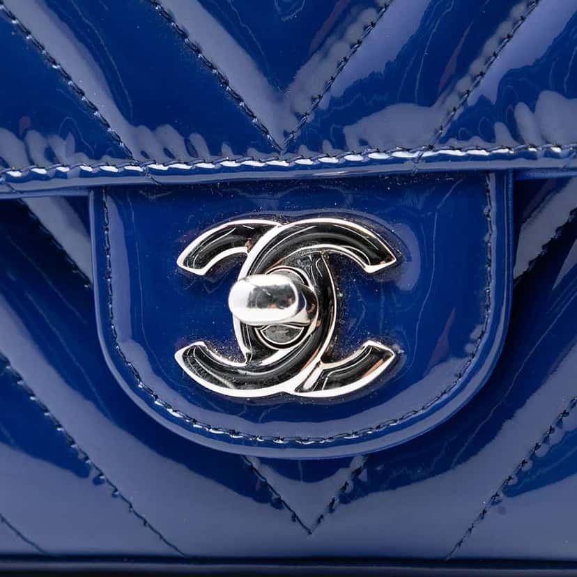 Chanel Mini Rectangular Classic Chevron Patent Single Flap Blue Leather Very good condition - Box View