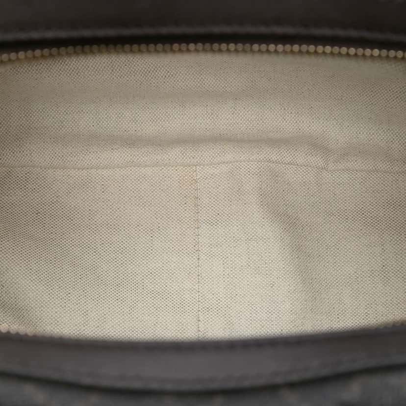 Gucci GG Supreme Nice Shoulder Bag Brown Canvas Good condition - Model View
