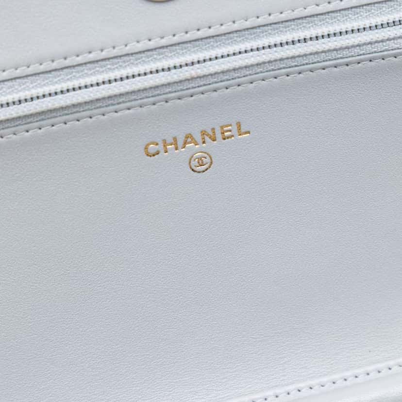 Chanel Quilted Lambskin Boy Wallet On Chain Grey Leather Good condition - Box View