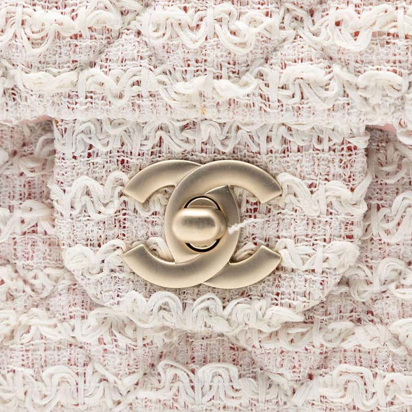 Chanel Medium Classic Tweed Single Flap Pink Tweed Good condition - Box View