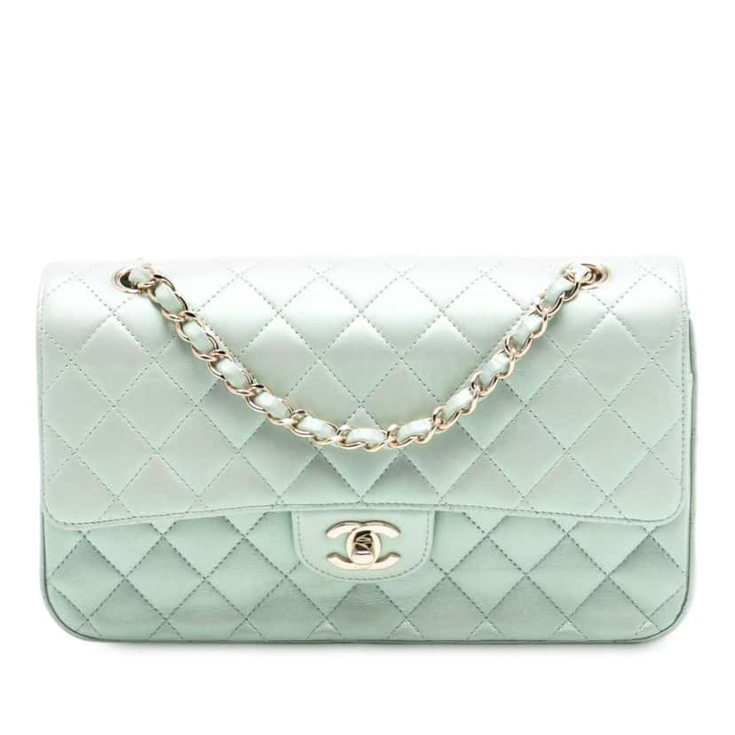 Chanel Medium Classic Iridescent Lambskin Double Flap Green Leather Good condition - Front View