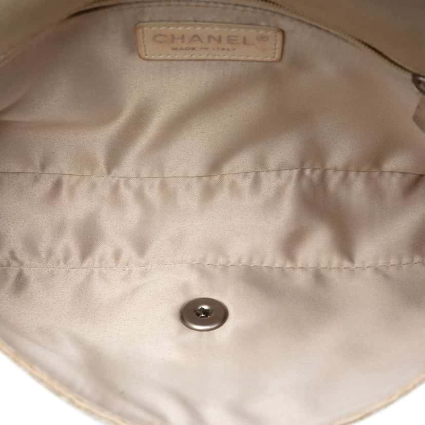 Chanel Medium CC Sequins Single Flap Brown Polyester Good condition - Model View