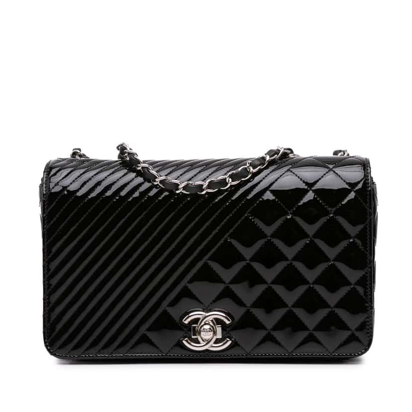 Chanel Medium Patent Coco Boy Flap Black Leather Good condition - Front View