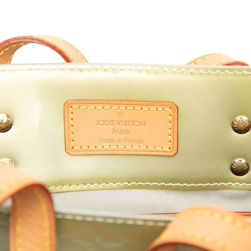 Louis Vuitton Monogram Vernis Reade MM White Leather Good condition - Box View
