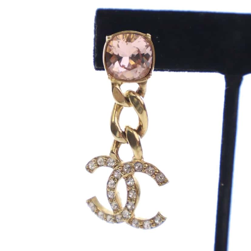 Chanel CC Gold Plated Crystal Drop Push Back Earrings Gold Metal Good condition - Model View
