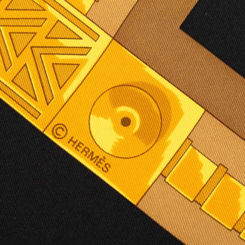 Hermès Cuillers D Afrique Silk Scarf 90 Black Silk Good condition - Model View