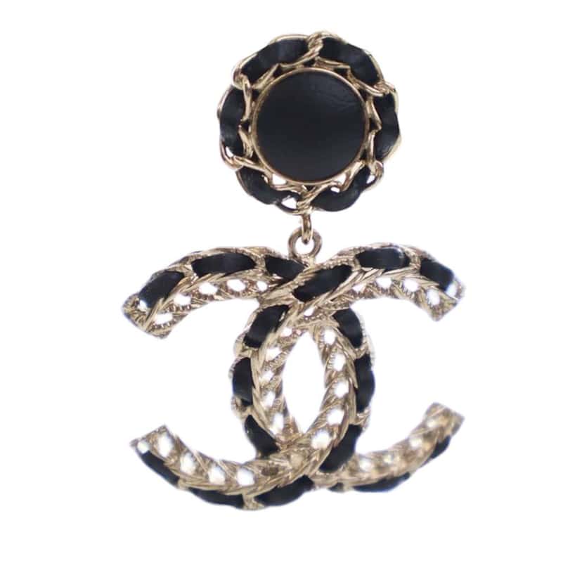 Chanel CC Gold Plated Leather Woven Drop Push Back Earrings Gold Metal Good condition - Model View
