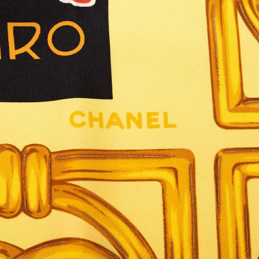Chanel CC Bon Voyage Silk Scarf Yellow Silk Good condition - Box View