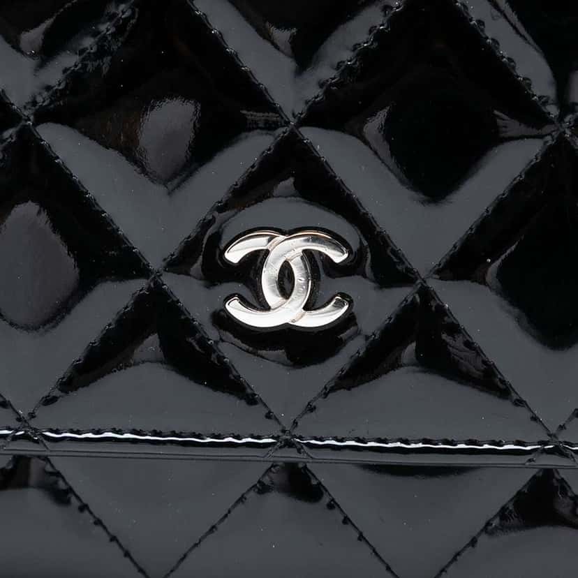 Chanel CC Quilted Patent Wallet On Chain Black Leather Good condition - Box View