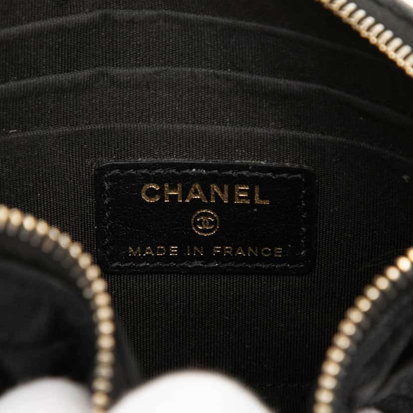 Chanel Quilted Caviar Boy Phone Pouch Black Leather Good condition - Box View