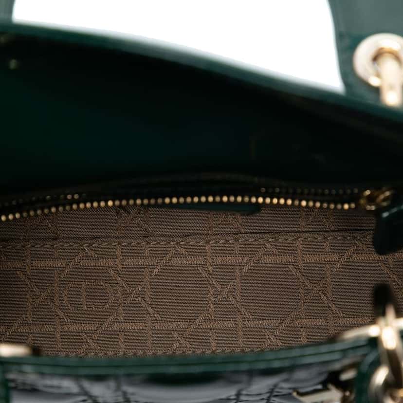 Dior Mini Patent Cannage Lady Dior Green Leather Good condition - Model View