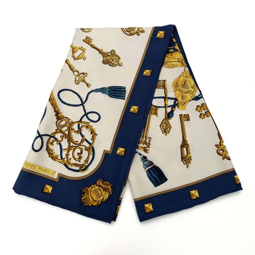 Hermès Les Cles Silk Scarf 90 White Silk Good condition - Front View