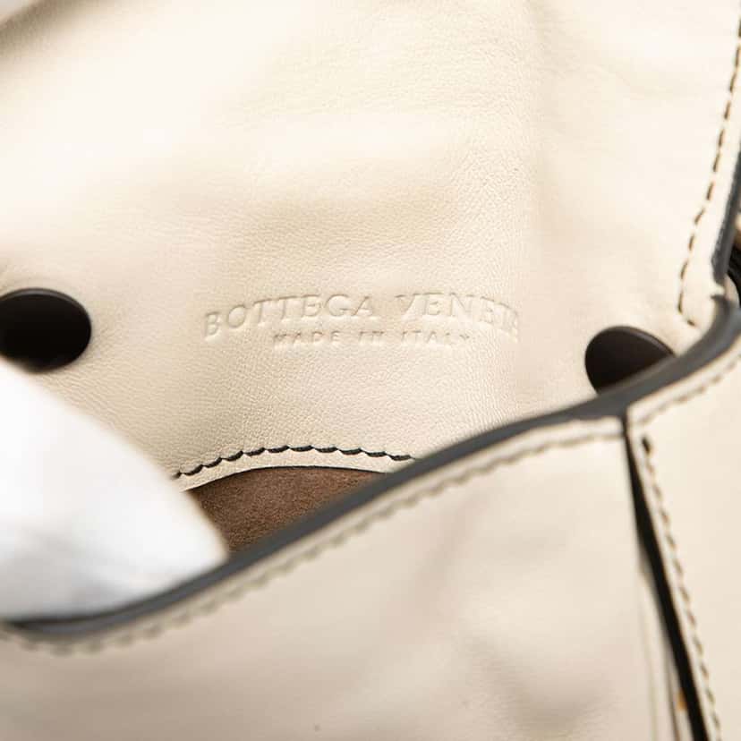 Bottega Veneta Nappa Intrecciato Double Sided Flap Crossbody White Leather Very good condition - Box View