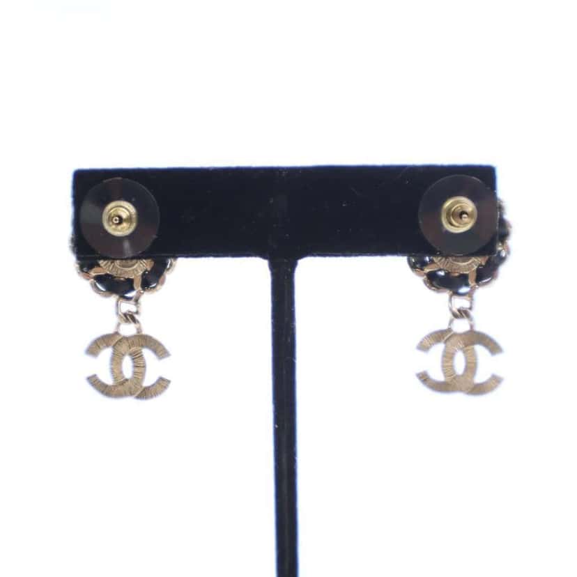 Chanel CC Gold Plated Leather and Faux Pearl Drop Push Back Earrings Gold Metal Good condition - Back View
