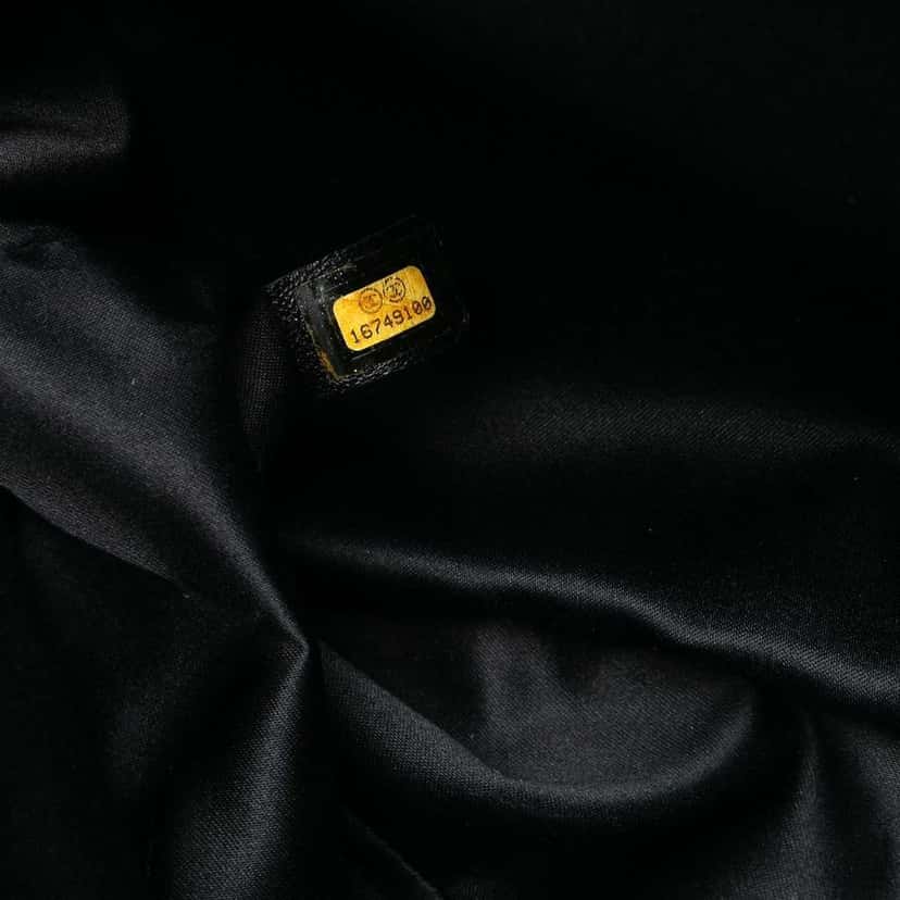Chanel Caviar Grand Shopping Tote XL Black Leather Good condition - Box View