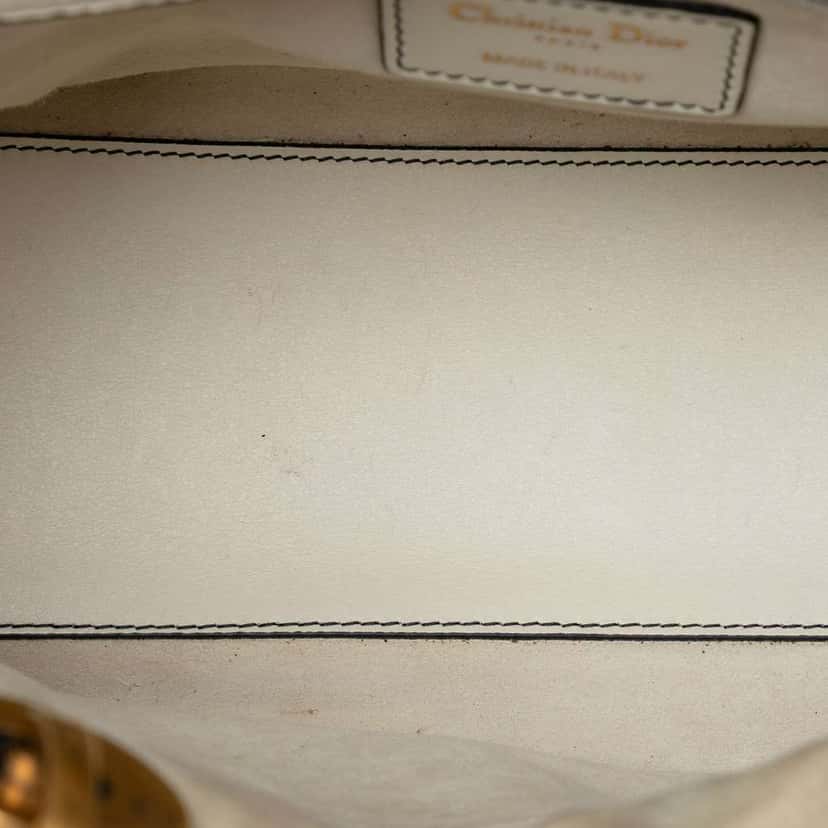 Dior Medium Lambskin Cannage Studded Supple Lady Dior White Leather Very good condition - Model View