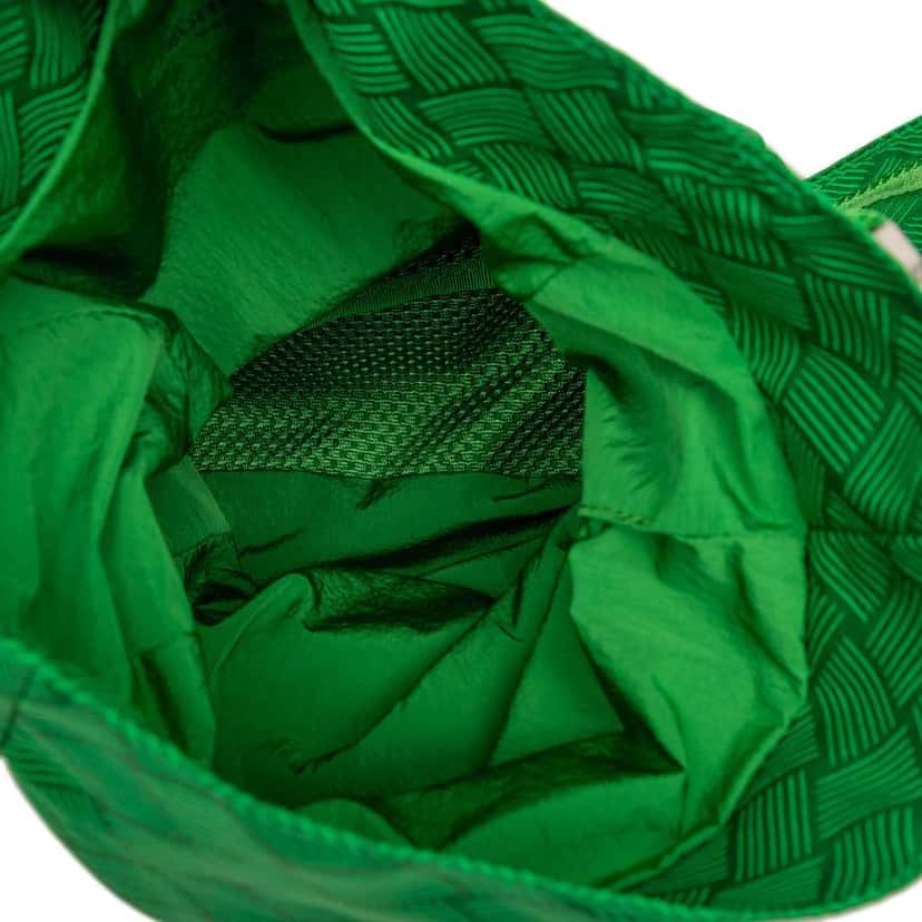 Bottega Veneta Nylon and Mesh Intrecciato Belt Bag Green Very good condition - Model View