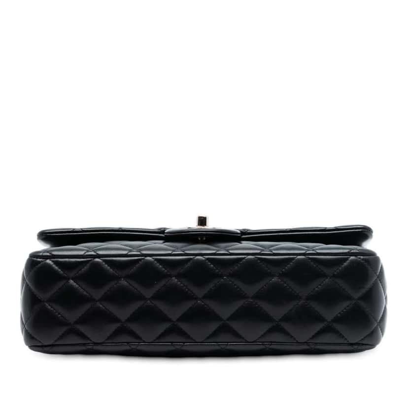 Chanel Medium Classic Lambskin Valentines Heart Charms Single Flap Black Leather Good condition - Inside View