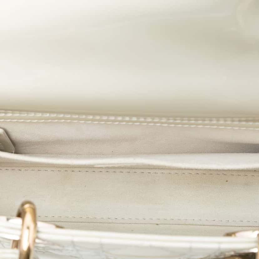 Dior Small Patent Cannage Lady D Joy White Leather Very good condition - Model View