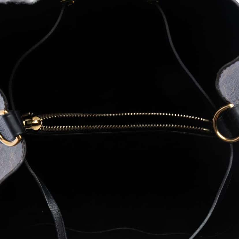 Louis Vuitton Monogram Neonoe MM Brown Good condition - Model View