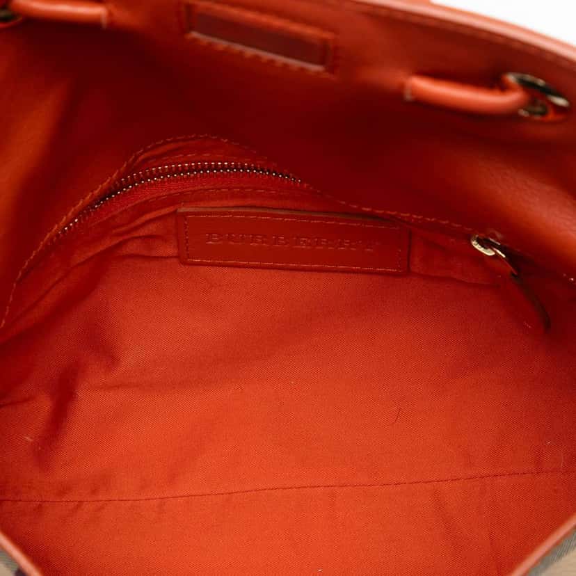 Burberry Haymarket Check Coated Canvas Leah Crossbody Brown Canvas Very good condition - Model View