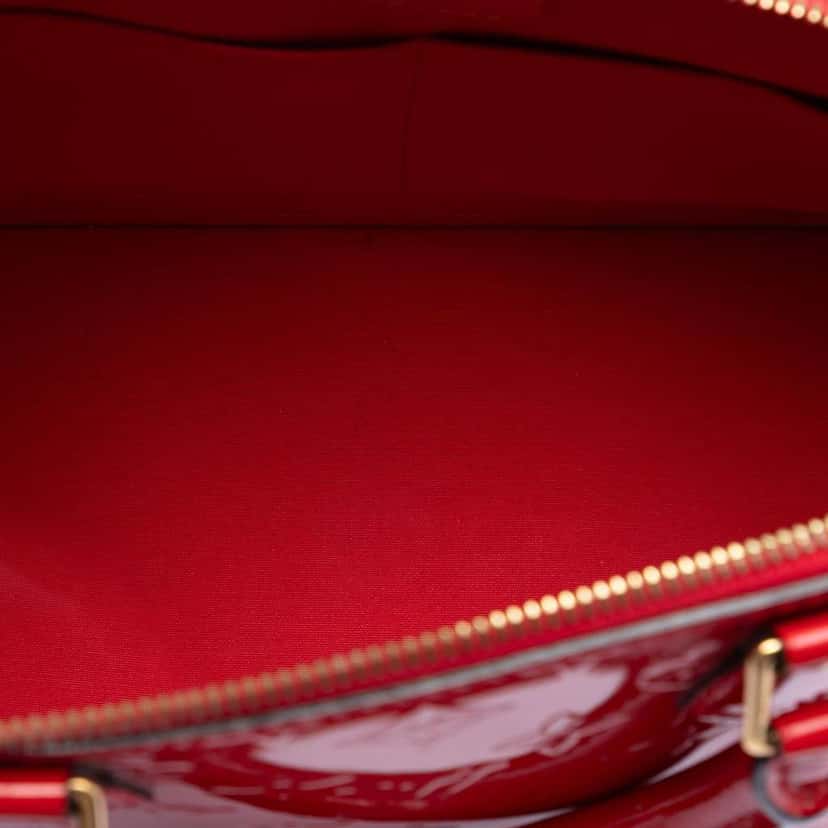 Louis Vuitton Monogram Vernis Alma PM Red Leather Good condition - Model View