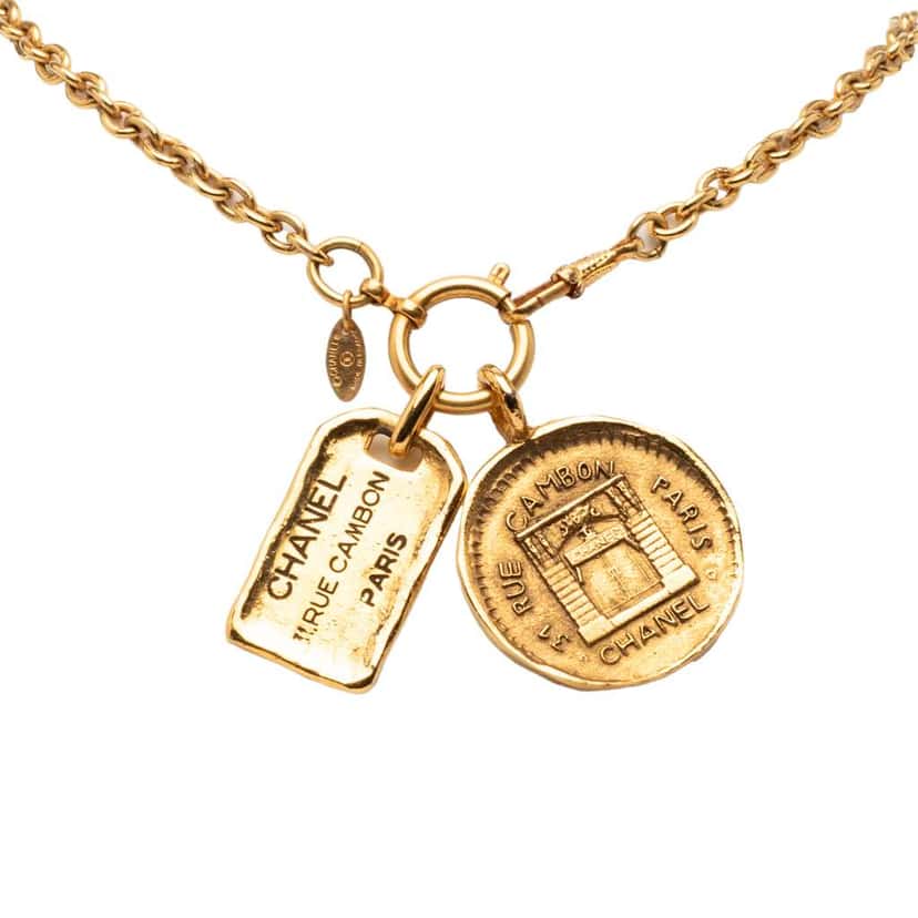 Chanel Gold Plated 31 Rue Cambon Pendant Necklace Gold Metal Good condition - Front View