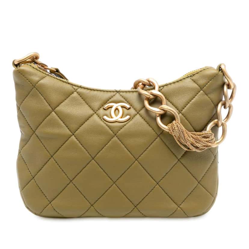 Chanel Paris Dakar Quilted Lambskin Mixed Chain Hobo Green Leather Very good condition - Front View