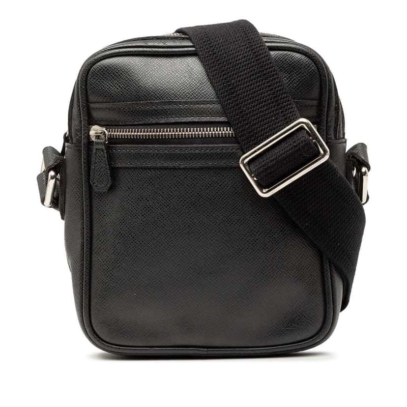Louis Vuitton Taiga Dimitri Black Leather Good condition - Front View