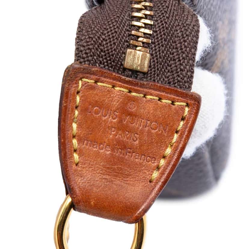 Louis Vuitton Monogram Mini Pochette Accessoires Brown Very good condition - Box View