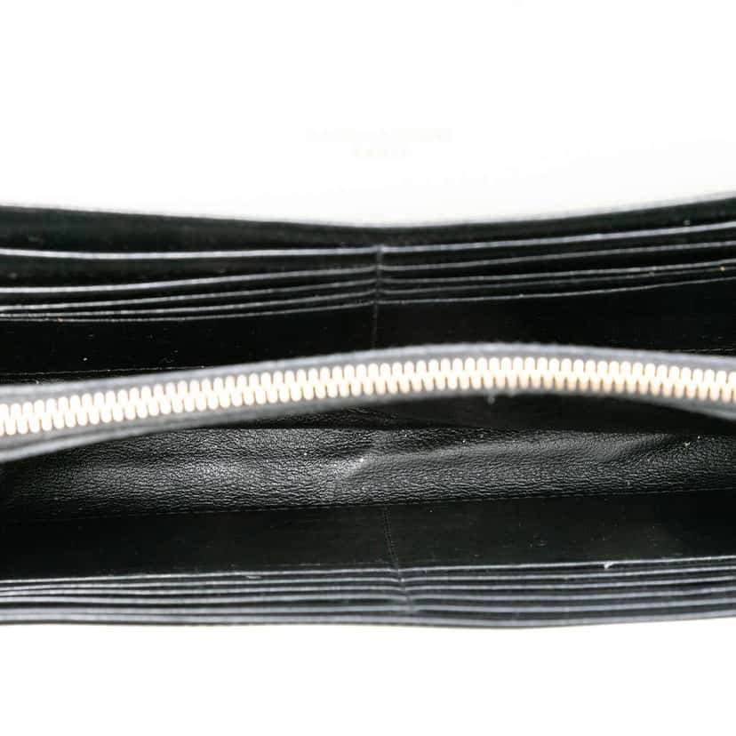 Saint Laurent Bicolor Leather Monogram Sulpice Wallet on Chain Black Leather Very good condition - Model View