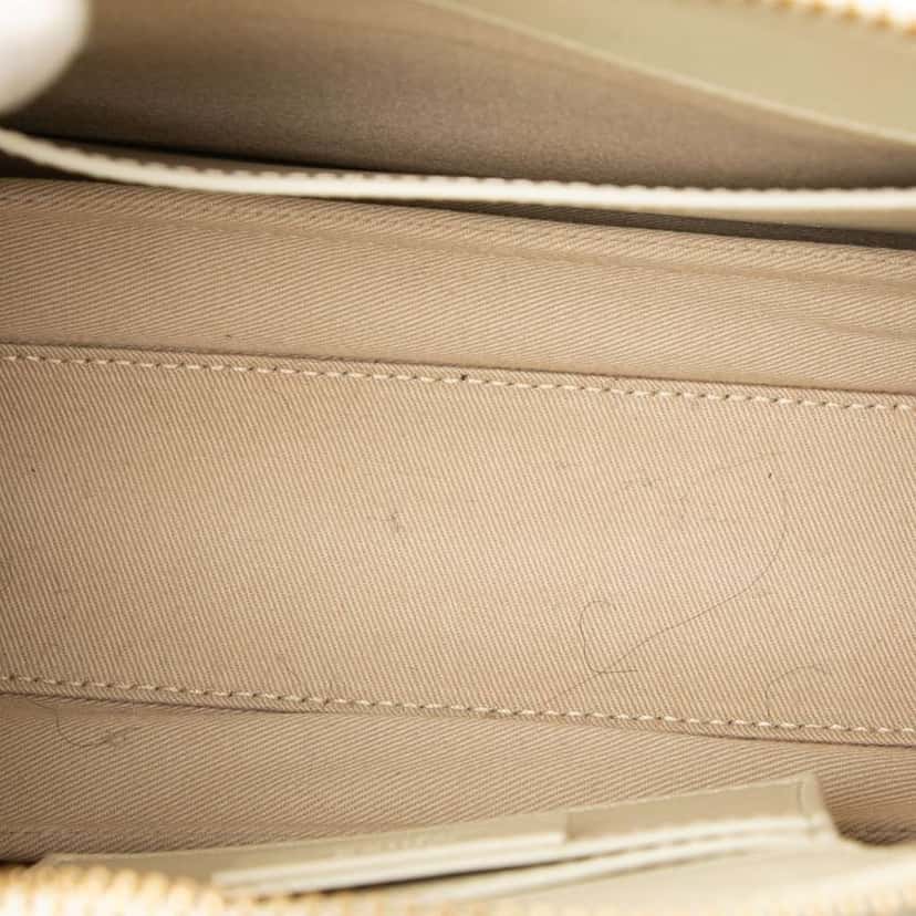 Chloé Small Calfskin Roy Satchel White Leather Good condition - Model View