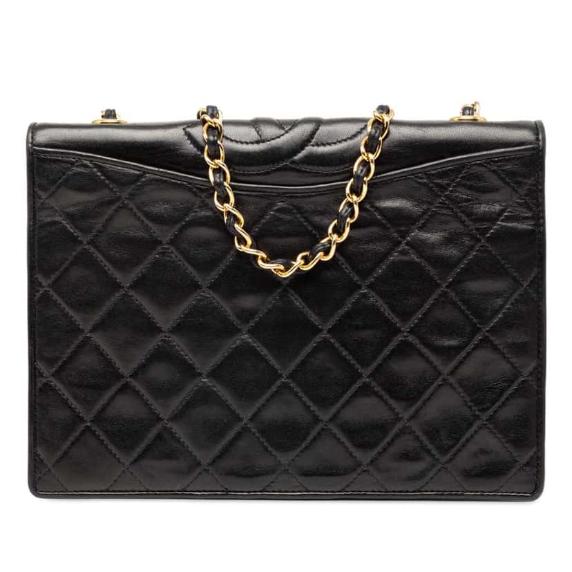 Chanel CC Quilted Lambskin Full Flap Black Leather Very good condition - Front View