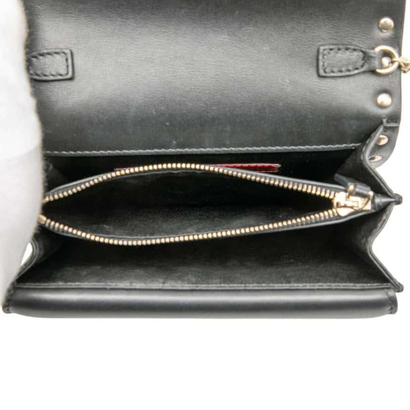Valentino Leather Rockstud Chain Pouch Black Leather Good condition - Model View