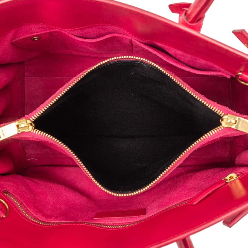 Saint Laurent Small Leather Sac De Jour Satchel Pink Leather Very good condition - Model View