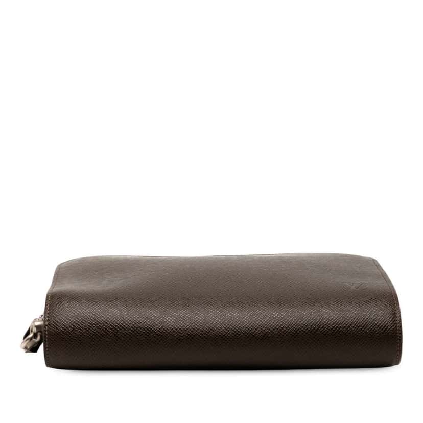Louis Vuitton Taiga Pochette Baikal Brown Leather Very good condition - Inside View