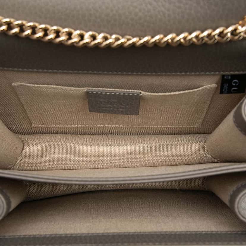 Gucci Small Dollar Calfskin Interlocking G Crossbody Grey Leather Very good condition - Model View