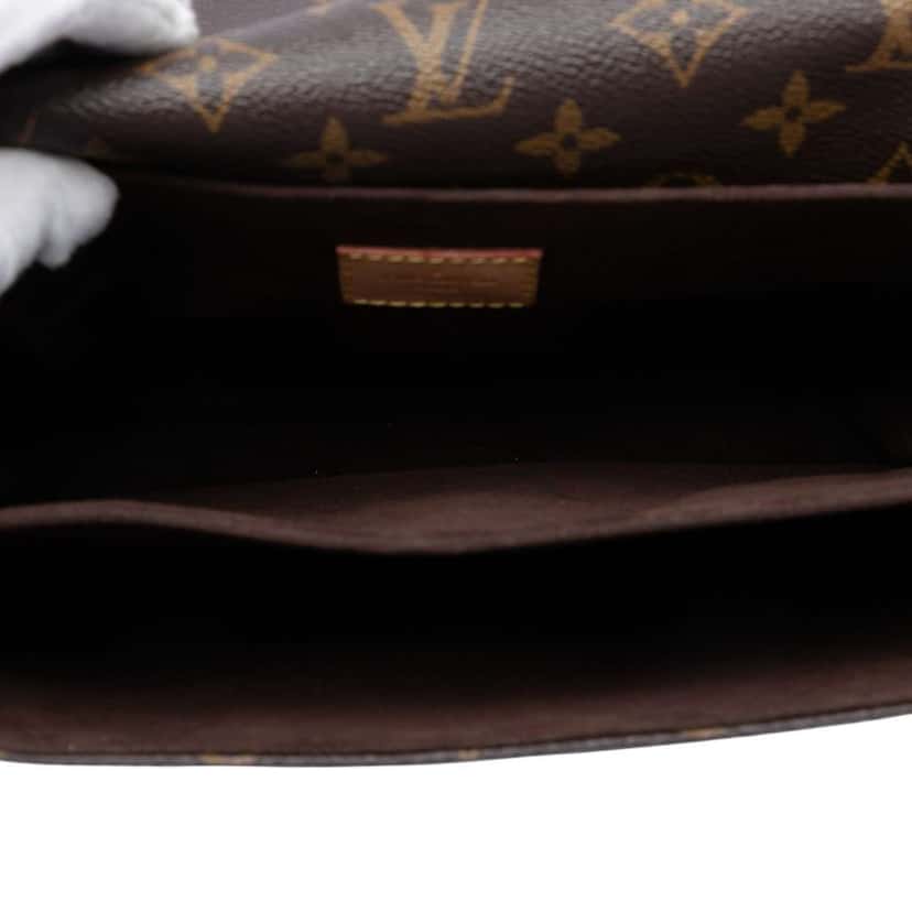 Louis Vuitton Monogram Pochette Metis Brown Very good condition - Model View