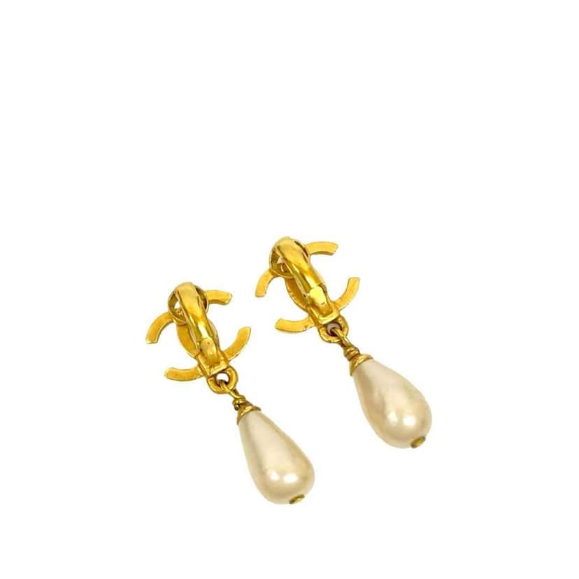 Chanel CC Gold Plated Faux Pearl Drop Clip On Earrings Gold Metal Good condition - Front View