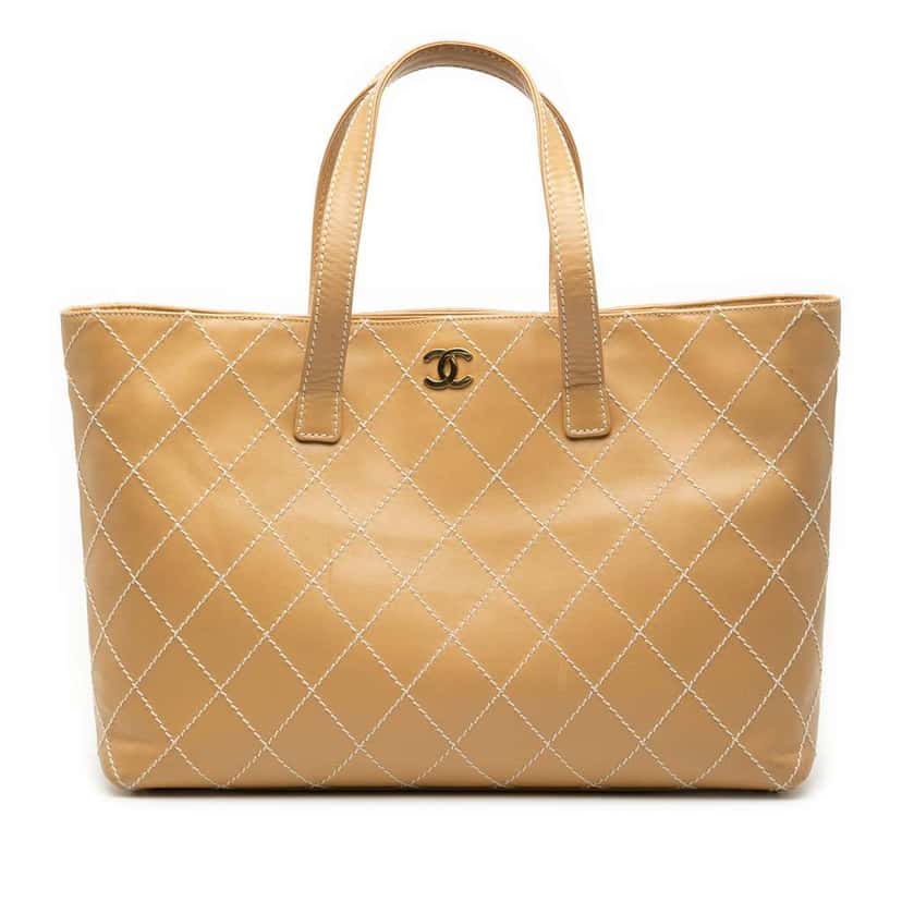 Chanel Large CC Calfskin Wild Stitch Tote Brown Leather Good condition - Front View