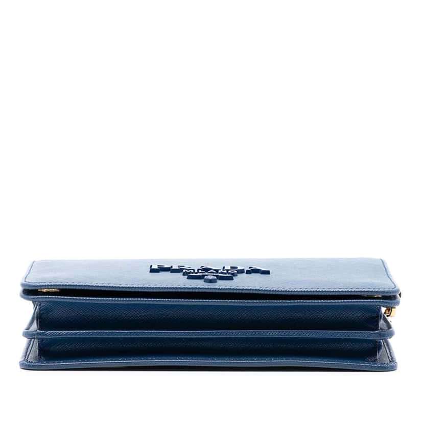 Prada Saffiano Lux Monochrome Wallet on Chain Blue Leather Very good condition - Inside View