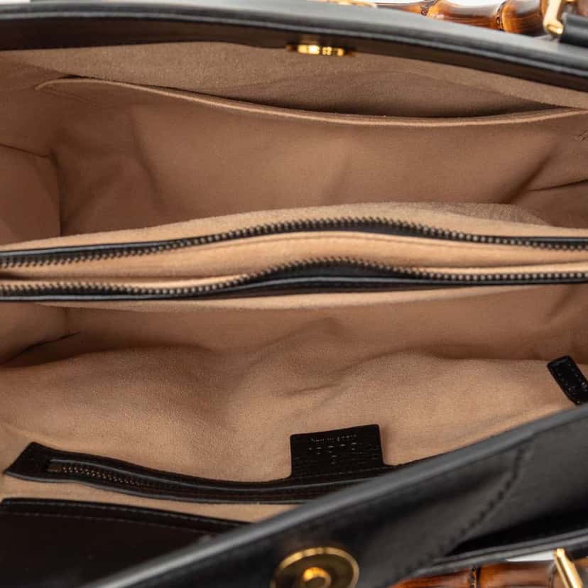 Gucci Medium Bamboo Calfskin Diana Tote Black Leather Very good condition - Model View