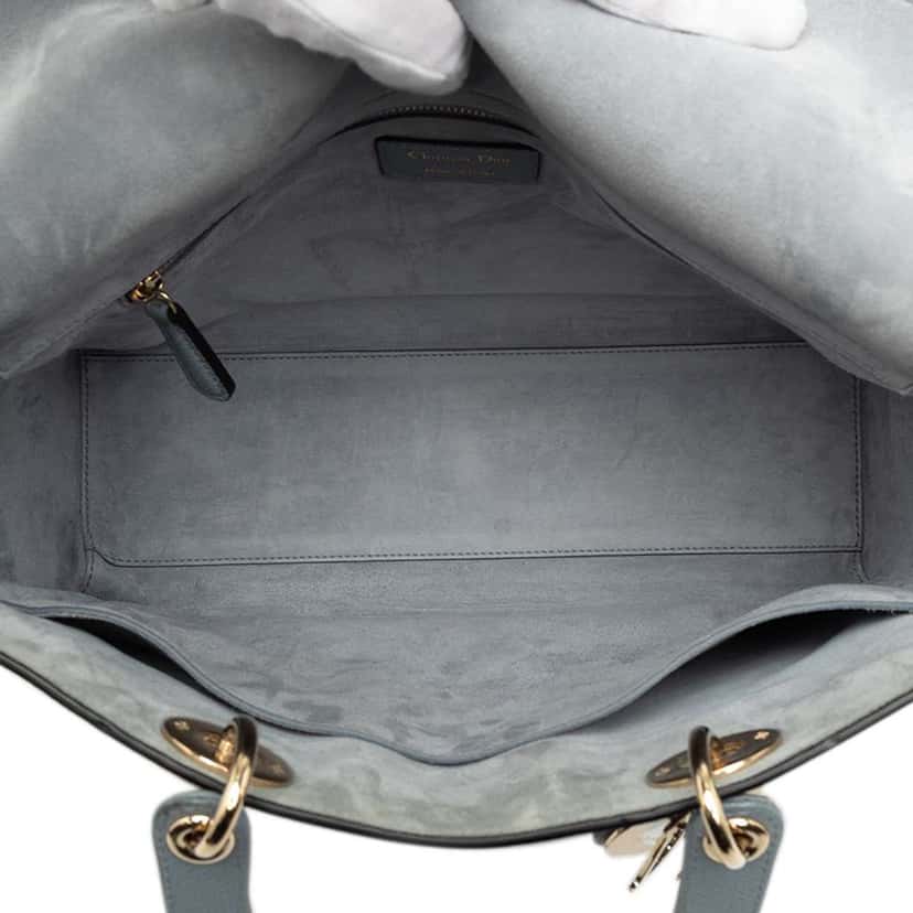 Dior Large Grained Calfskin Lady Dior Blue Leather Very good condition - Model View