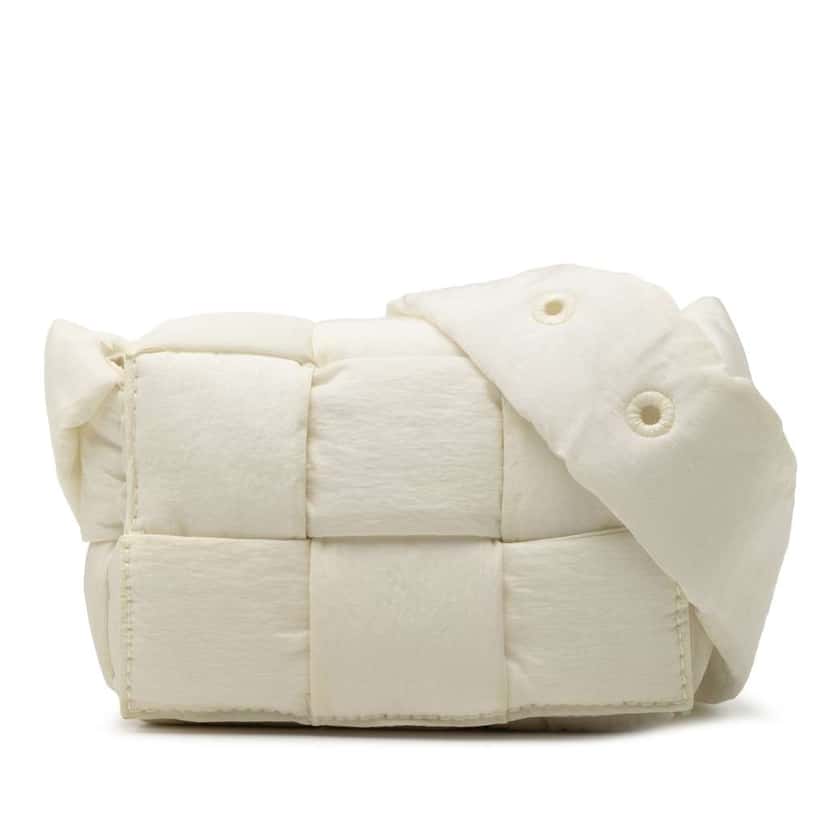 Bottega Veneta Candy Nylon Intrecciato Padded Tech Cassette Crossbody White Very good condition - Front View