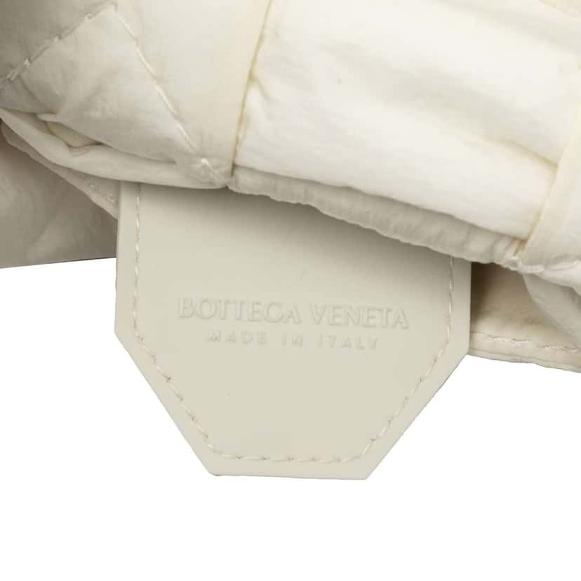 Bottega Veneta Candy Nylon Intrecciato Padded Tech Cassette Crossbody White Very good condition - Box View