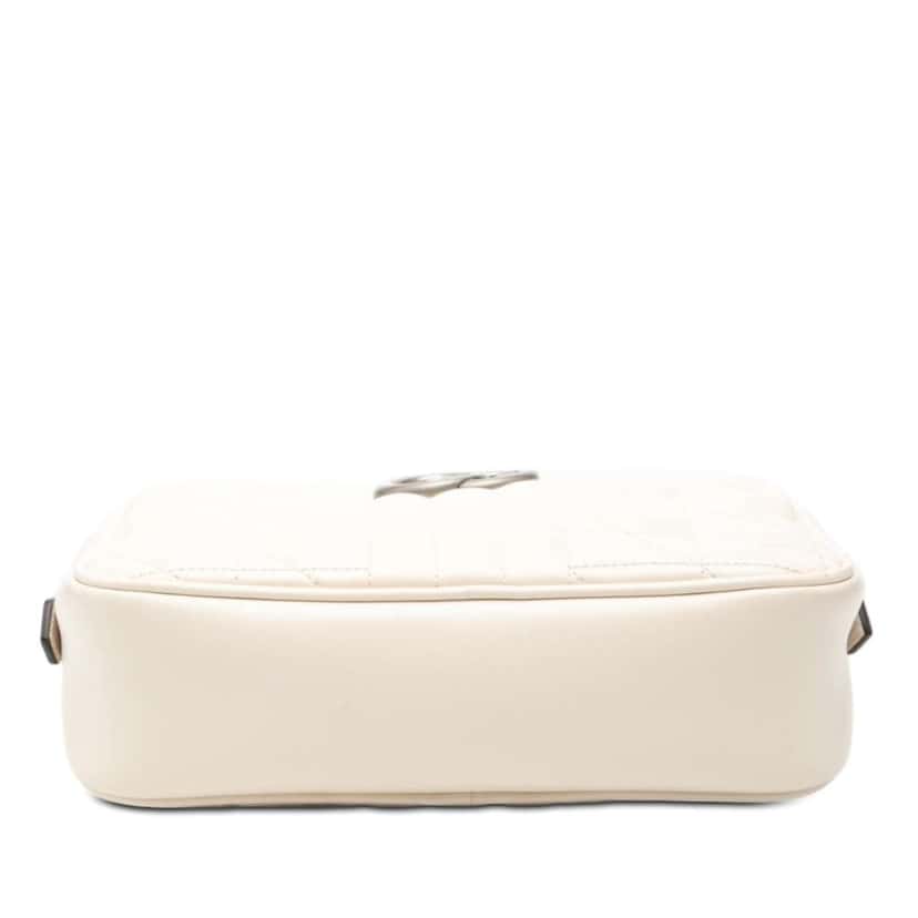Gucci Small GG Marmont Matelasse Leather Aria Crossbody White Leather Very good condition - Inside View