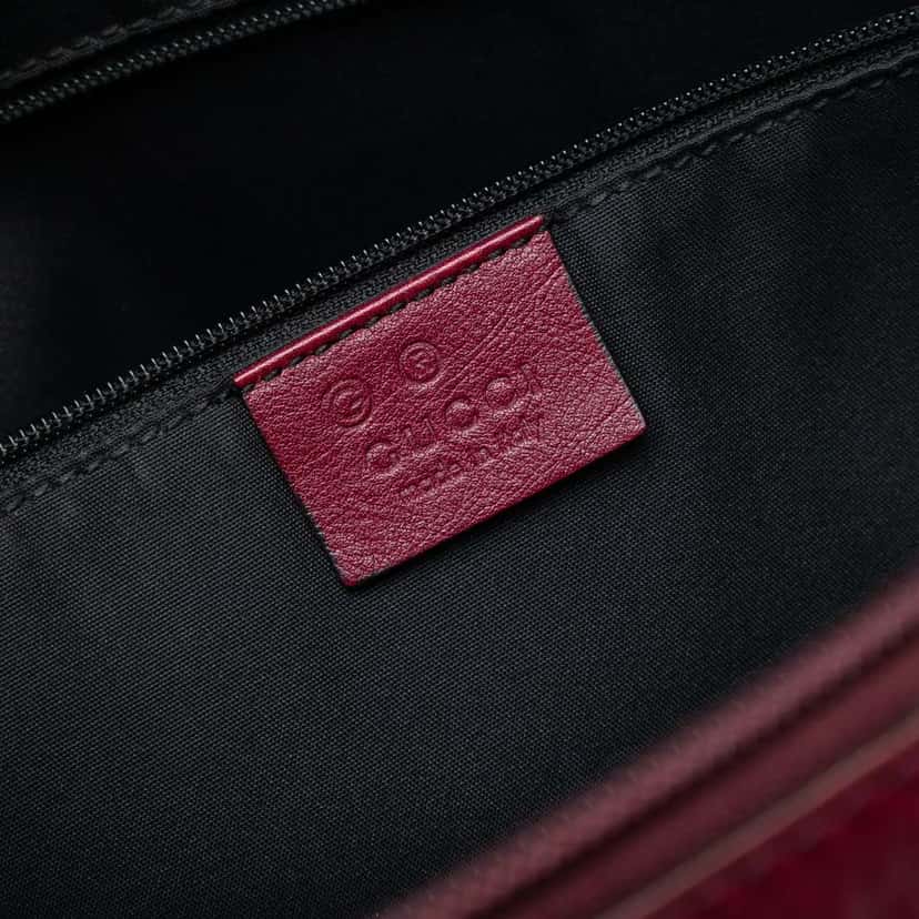 Gucci Embossed Leather Horsebit Crossbody Red Leather Very good condition - Box View
