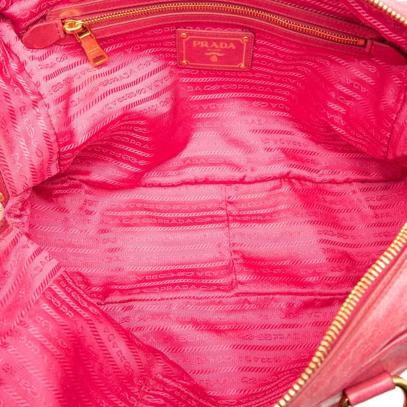 Prada Vitello Shine Bauletto Satchel Pink Leather Good condition - Model View