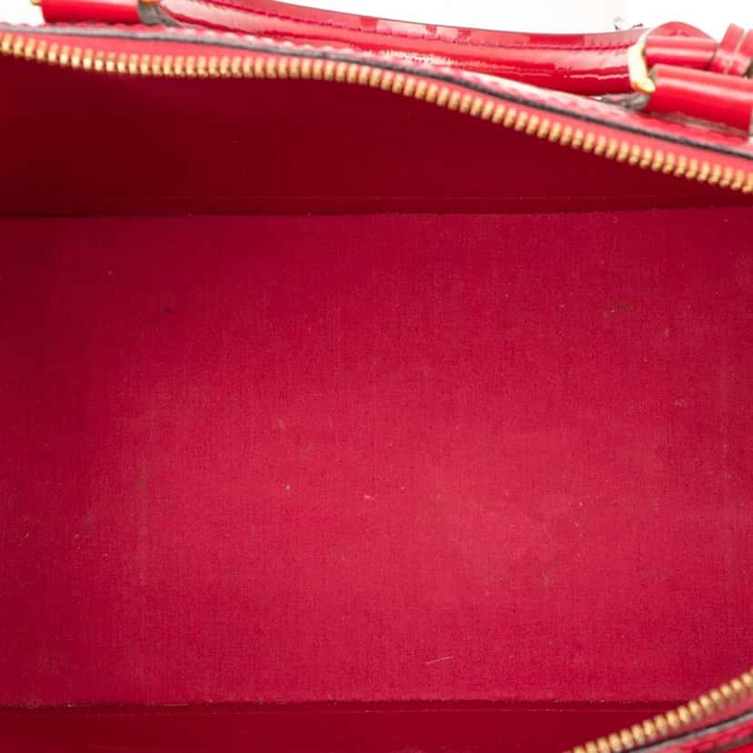 Louis Vuitton Monogram Vernis Alma GM Red Leather Good condition - Model View